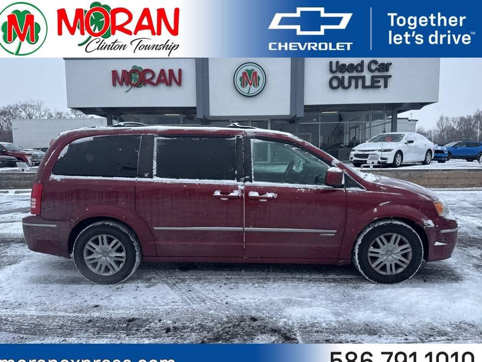 CHRYSLER TOWN AND COUNTRY 2010 2A4RR5DX5AR319820 image